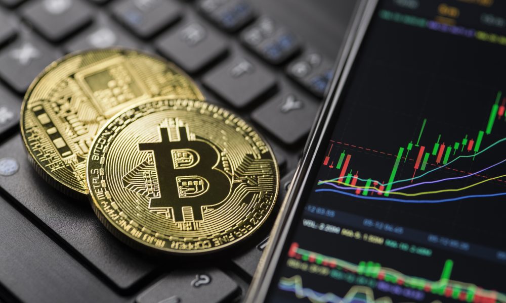 Bitcoin Rejection At $62,498 Signals Bearish Dominance, Here Are Possible Outcomes