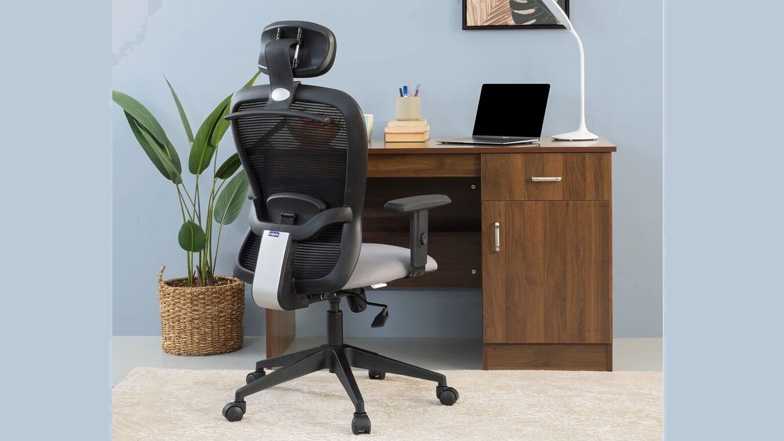 Father’s Day Sale: Give your dad a gift of comfort, more than 70% off on office chairs
