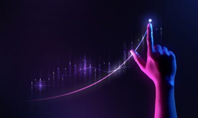 Top Analyst Highlights 4 Altcoins To Buy