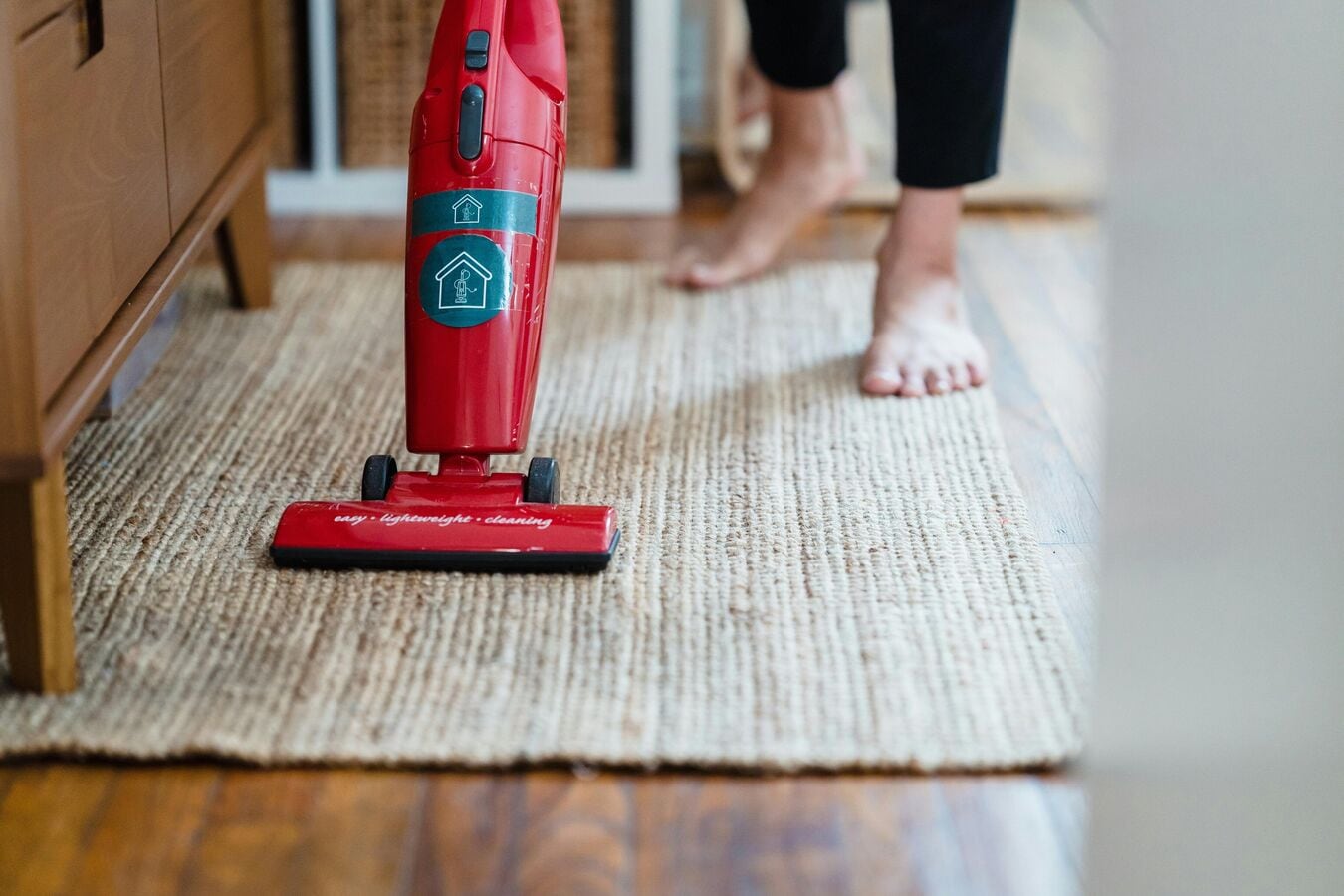 Amazon sale on vacuum cleaners: Keep your home clean and save money with limited time deals on these top 10 options