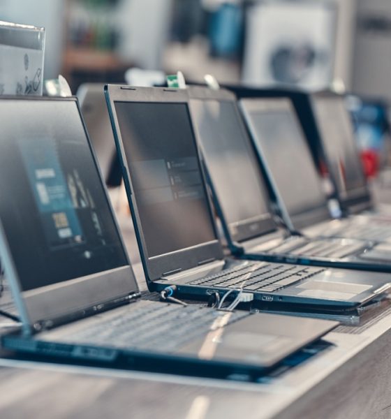 Apple Computer Shipments Jump 20% Amid Higher PC Sales
