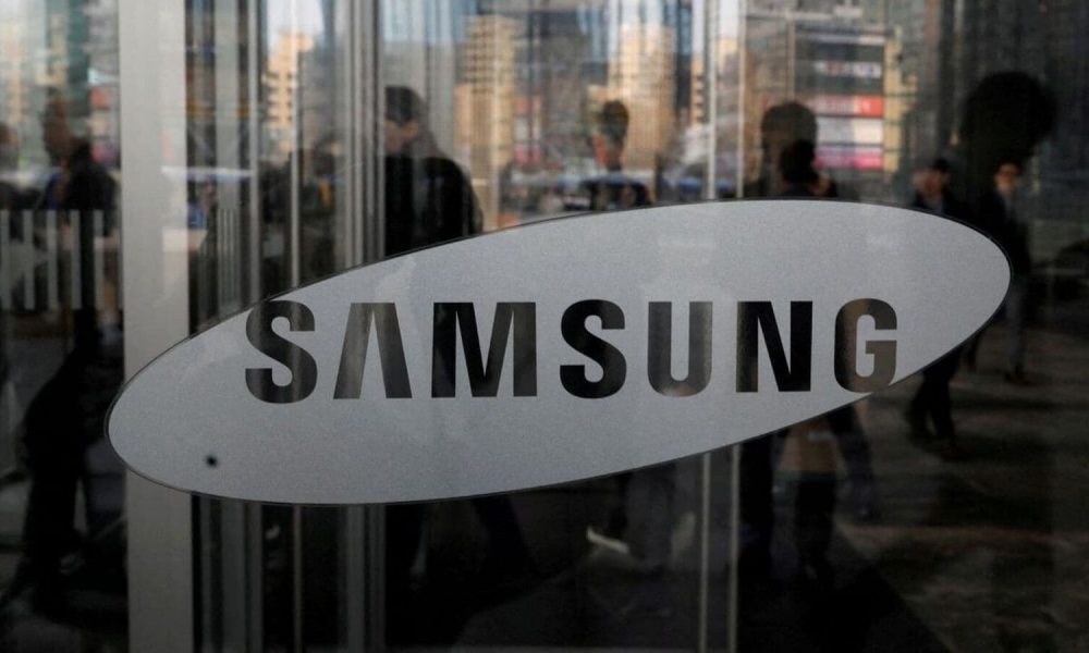 Samsung plans to heavily invest in AI smartphones, hints at radical changes: Report