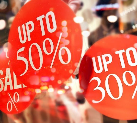 US Retail Sales stay virtually unchanged at $704.3 billion in June