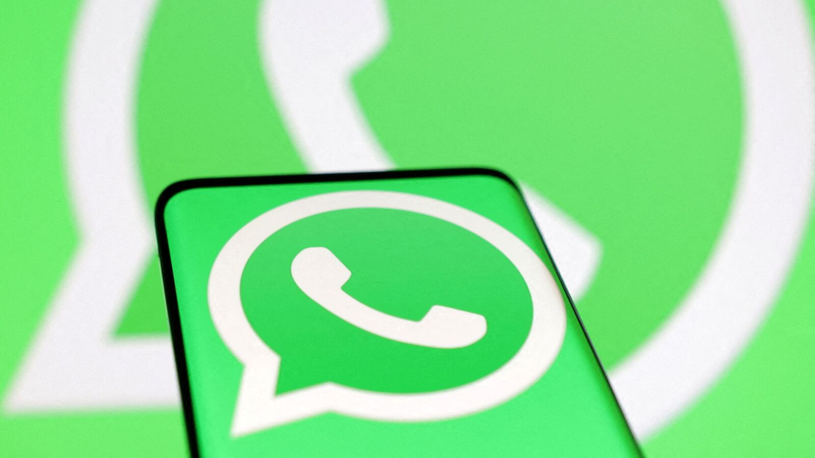 WhatsApp's new feature could forward video notes across chats. All about it