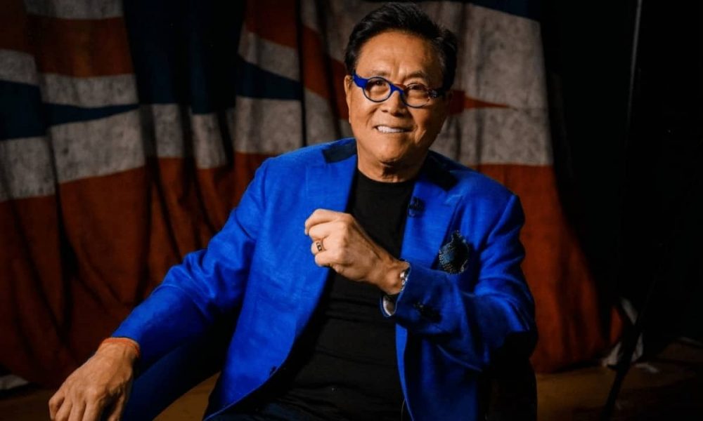 Robert Kiyosaki Predicts Donald Trump's Victory Amid US Government Shutdown Saga