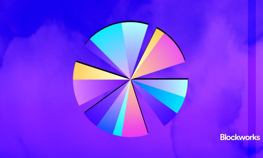 Solana stablecoin race heats up with Sky deployment
