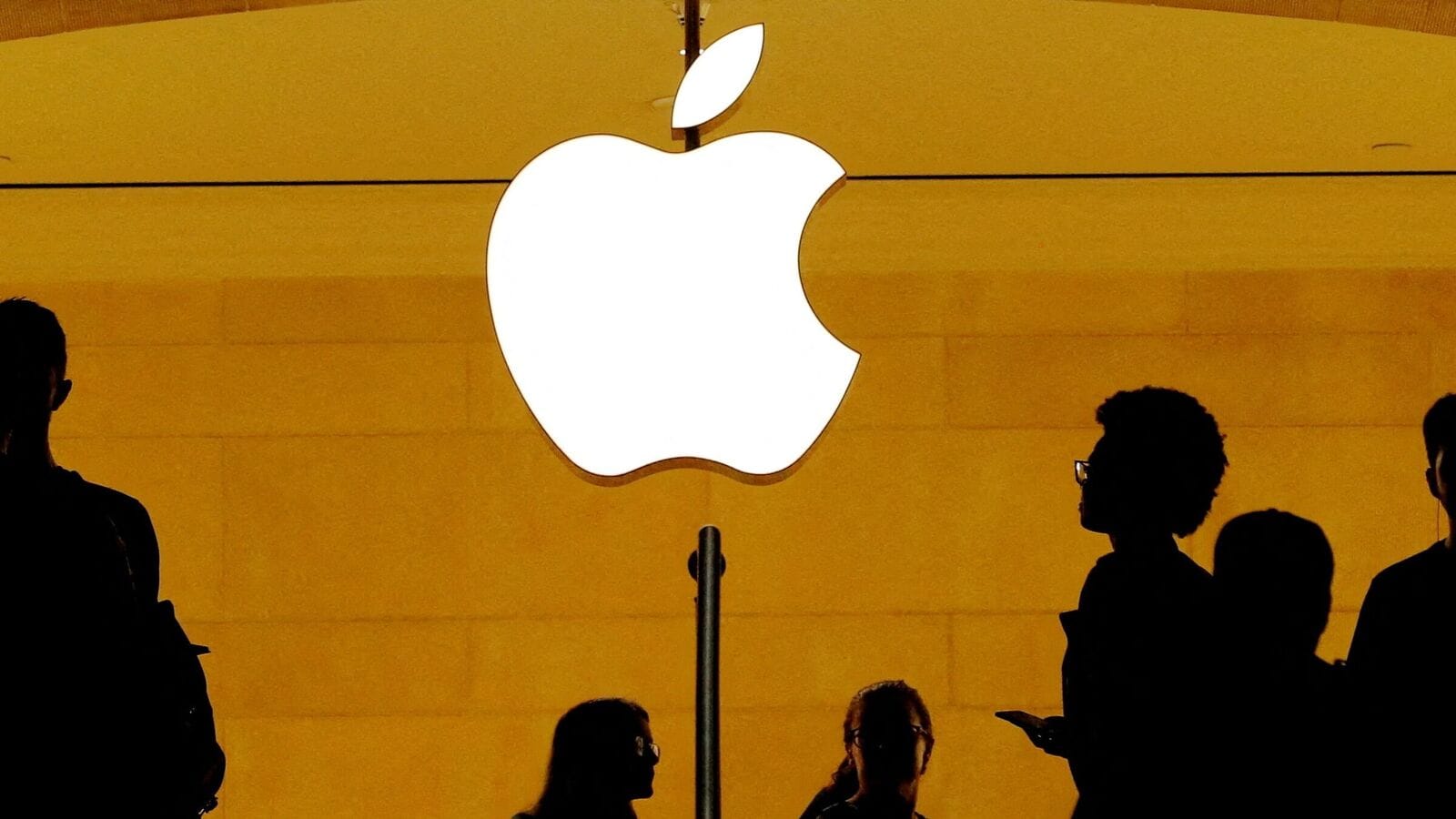 Apple could fully integrate in-house 5G modem by 2028: Mark Gurman