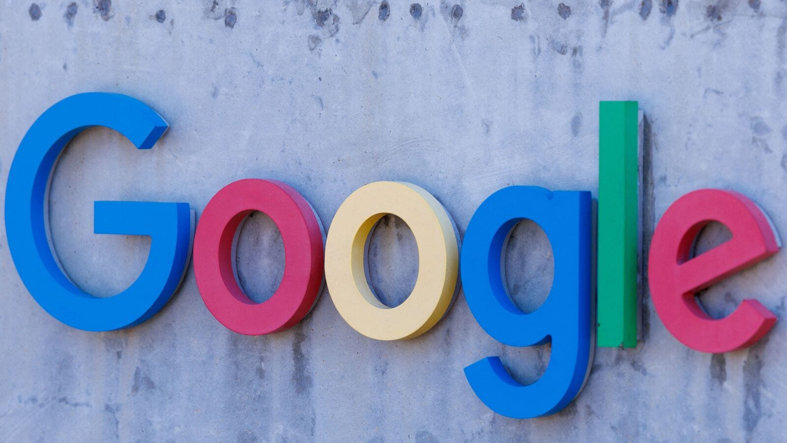 China probes Google for breaking anti-monopoly law, following fresh US tariffs