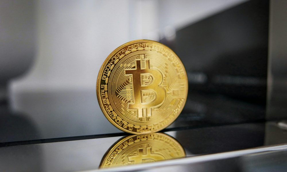 This Analyst Called The Bitcoin Price Crash Early, Total Prediction Says More Pain Is Coming