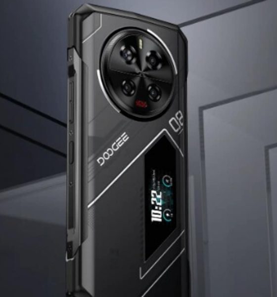 This rugged gaming smartphone has a unique screen on the back: Here’s our review of the Doogee V40 Pro