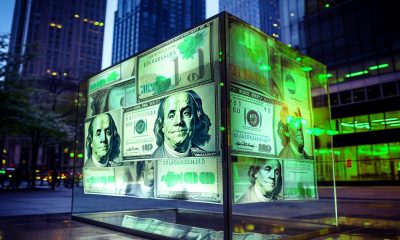 Bank Employee Allegedly Steals $1,000,000 in Cash From New York Bank Vault, Fleeing With Stacks of Money in Backpack: Report