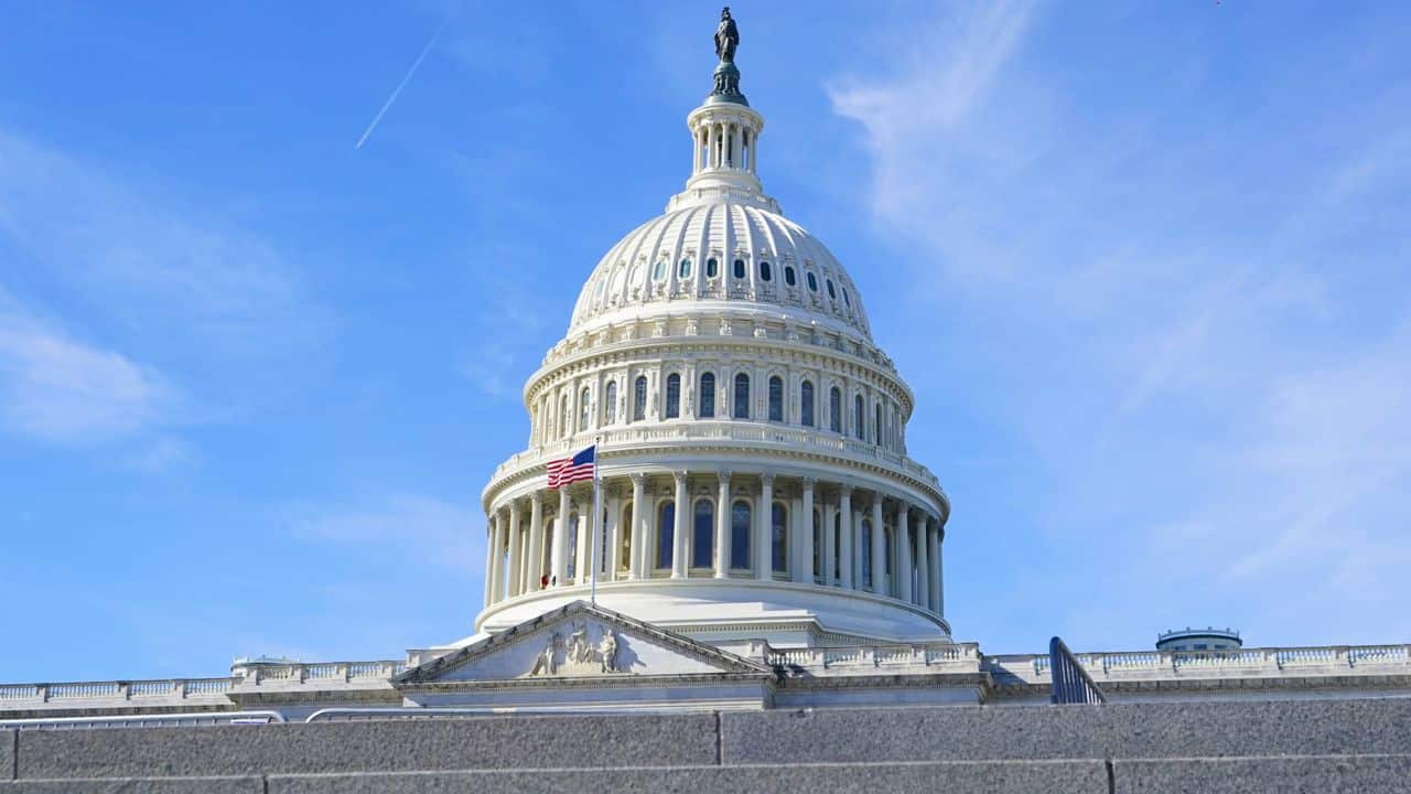 US Congress Accelerates Crypto Oversight with New Stablecoin Bill