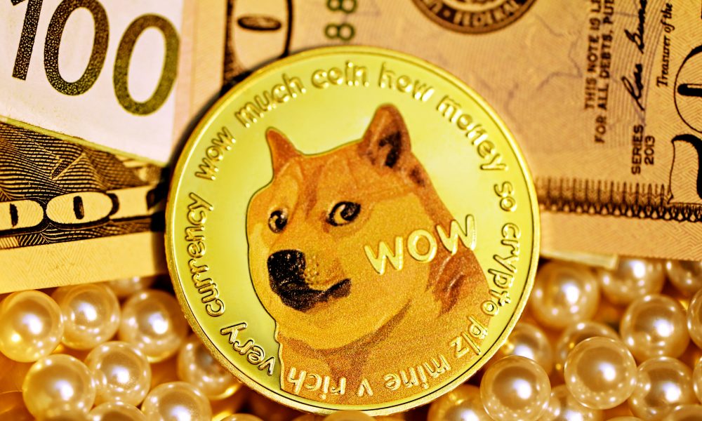 Pundit Gives Dogecoin Price 30-40% Chance Of Crash To $0.165 As RSI Enters Oversold Levels
