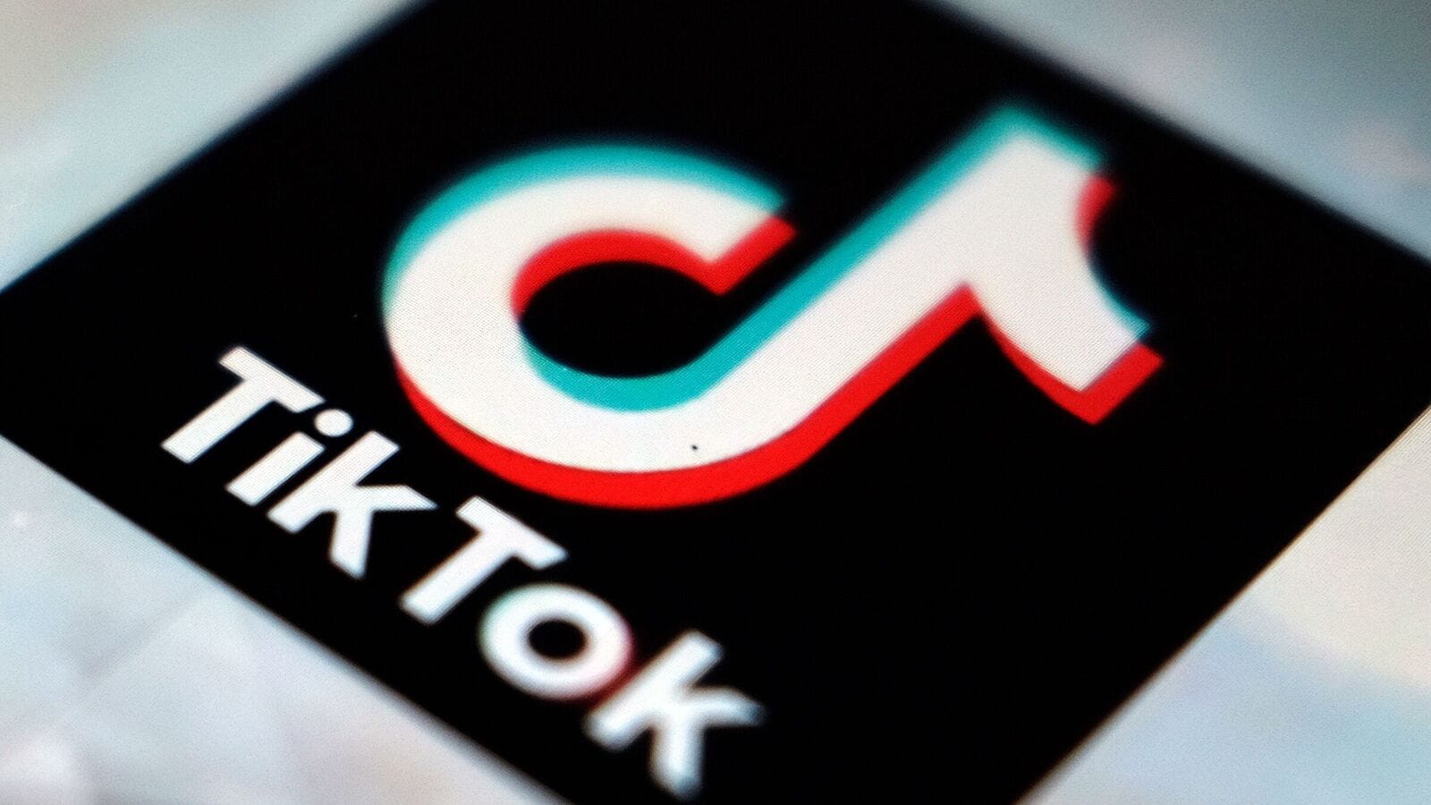 Trump extends TikTok deadline by 75 day after China halts spinoff deal amid trade tensions - 10 things to know
