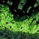 Analysts Say $2,500,000,000,000 'Avalanche' of Selling Could Hit US Dollar, Warn Trade Wars Threatening Greenback's Appeal: Report