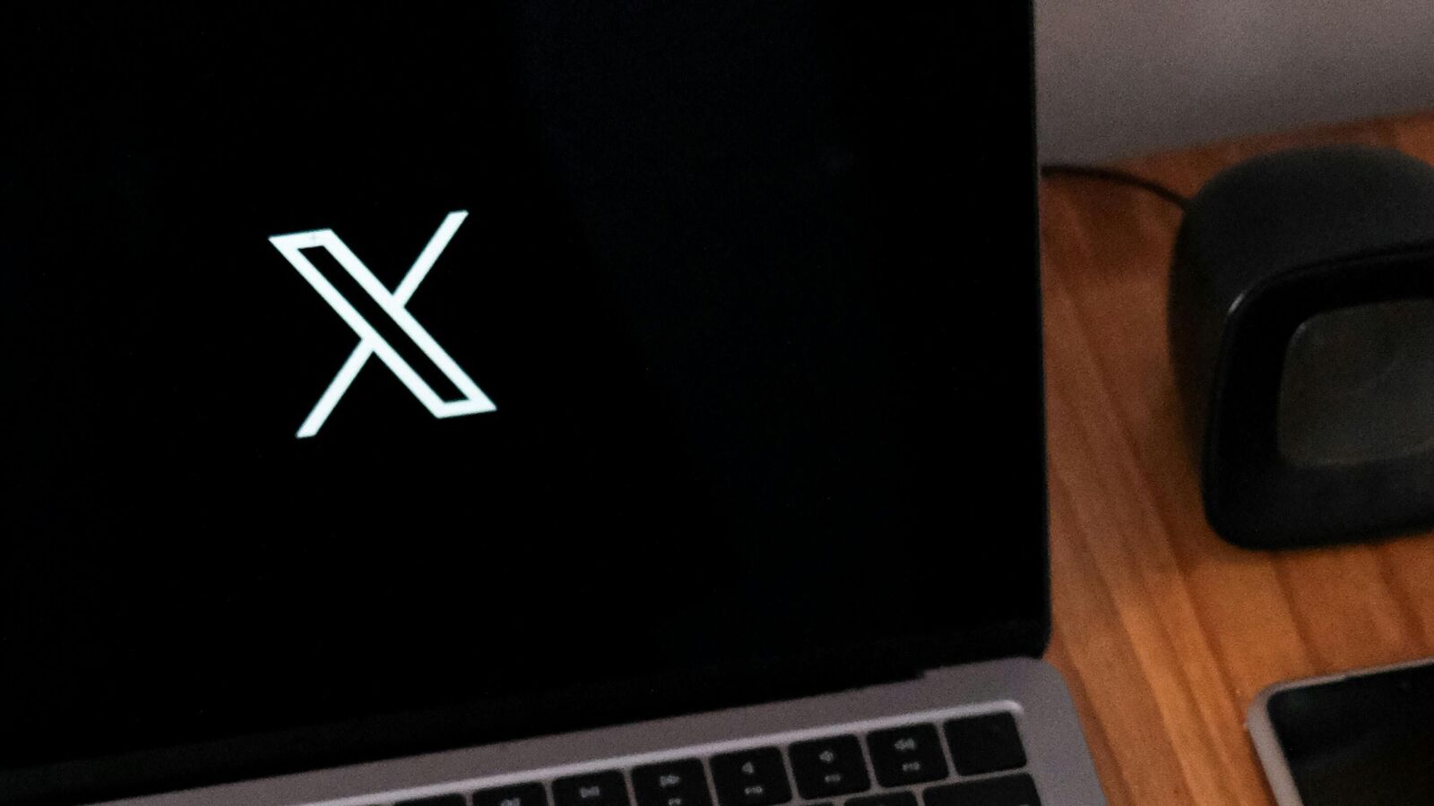 Elon Musk's X down for second day as platform suffers massive global outage, users report problem with App, website