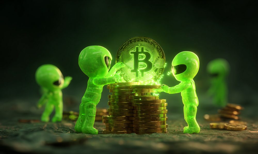 Trader Who Called 2021 Bitcoin and Crypto Collapse Says Key Indicator Now Flashing Green