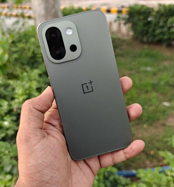OnePlus 13s review: A near-perfect compact phone, minus a few flagship perks