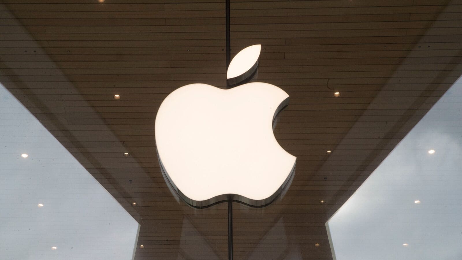 WWDC 2025: Apple could let developers use its AI models to build new features, says report