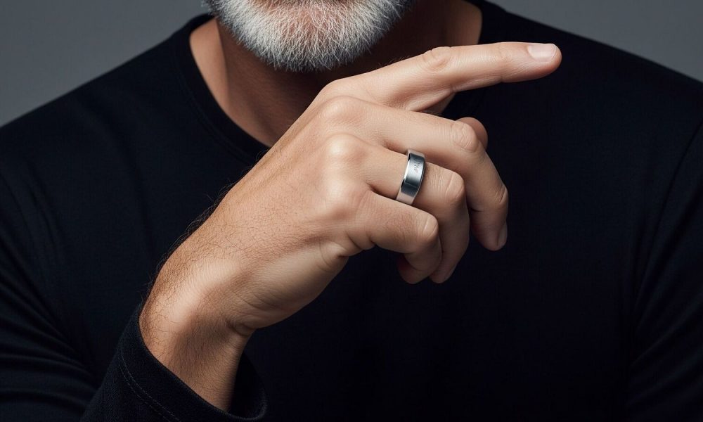 Why are people choosing smart rings over smartwatches in 2025