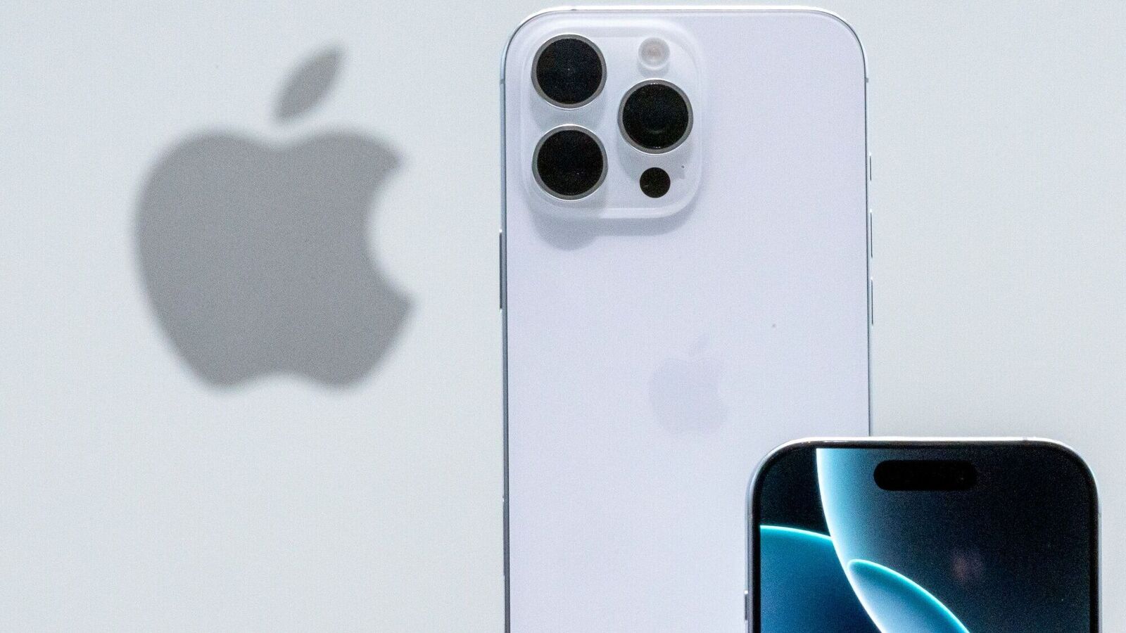 iPhone 16 Pro and iPhone 16 Pro Max receive a MASSIVE discount on Flipkart: Check offer details
