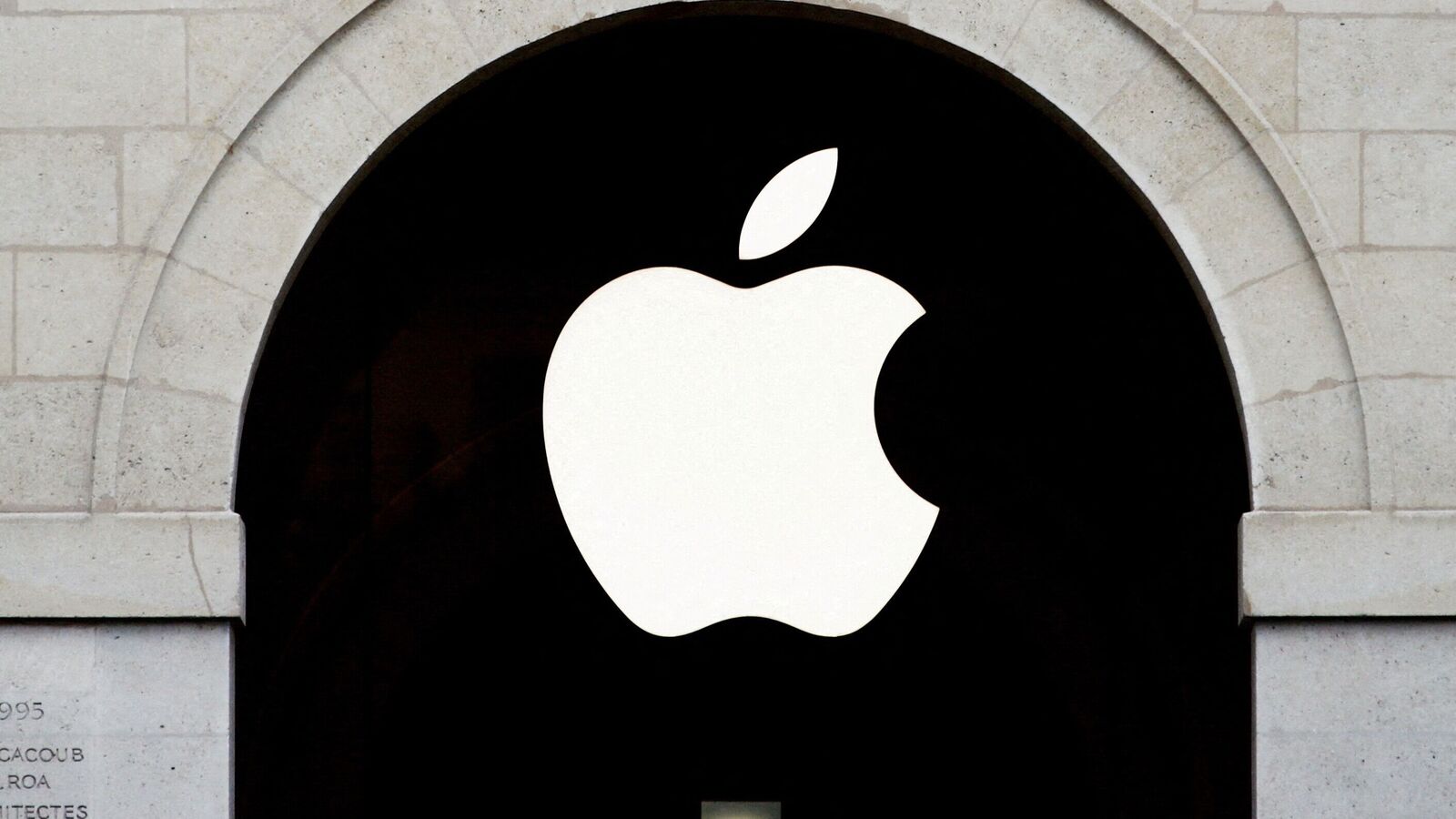Apple Pencil may soon let you draw in the air, new patent suggests