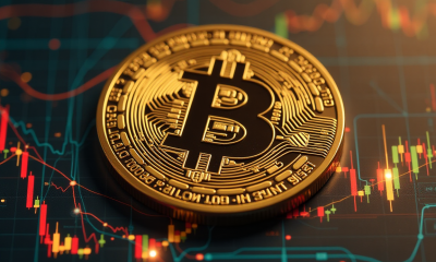 BTC trades stably near $105.5K; institutional ETF inflows reached $2.2B last week