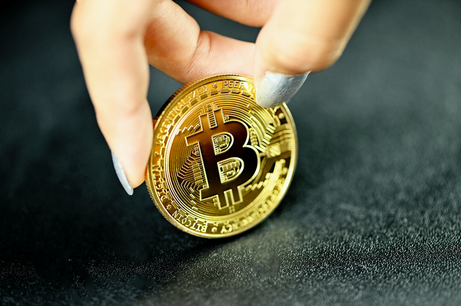 Bitcoin Sees Long-Term Holders Sell As Short-Term Buyers Step In