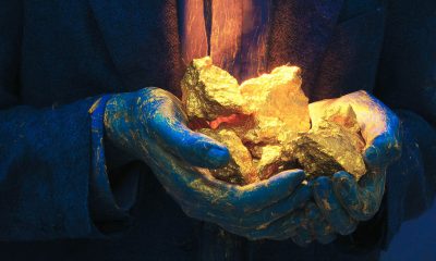 Chinese Investors Sell Off Massive Amounts of Gold, Pivot Into This Asset Class As Bullion Prices Stall: Report