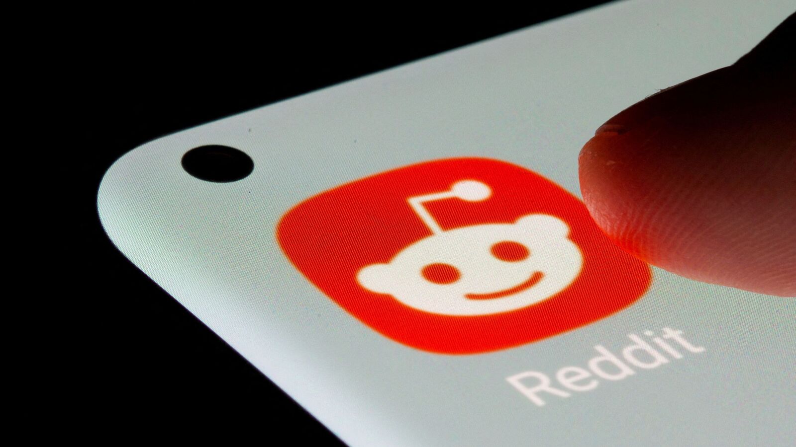 Reddit down: Users across US and India witness major outage, unable to access feed and threads