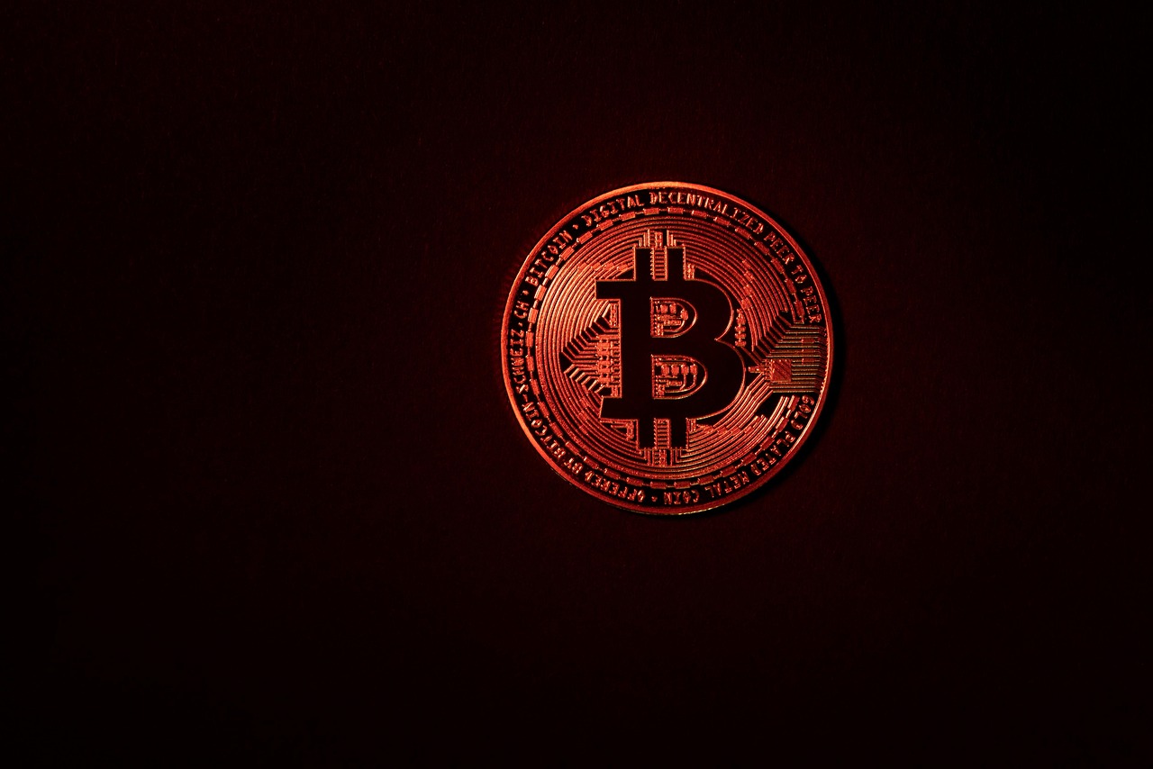 Rejection From $120,000 Puts Altcoins At Risk