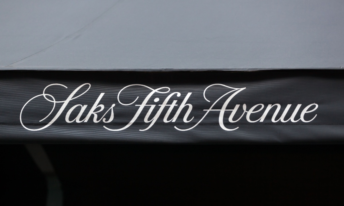 Saks, S&P Global Rating, retail