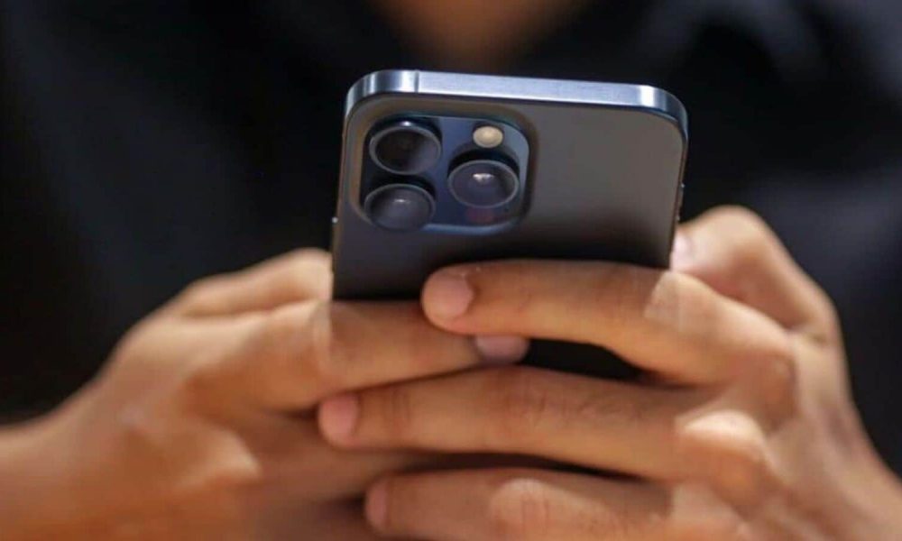 Tired of spam texts? iOS 26’s new filter might be the fix you need