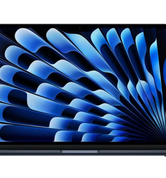 Amazon Great Freedom Festival Sale 2025 vs Flipkart Freedom Sale: Comparing MacBook deals
