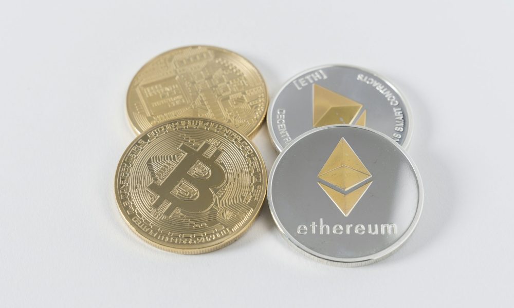 ETH and BTC ETFs Reverse Gains with $291M in Outflows Ahead Of New Week