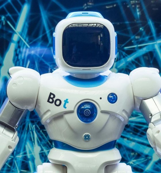 Will AI take the jobs of coders, prompt engineers by 2030? Experts weigh in