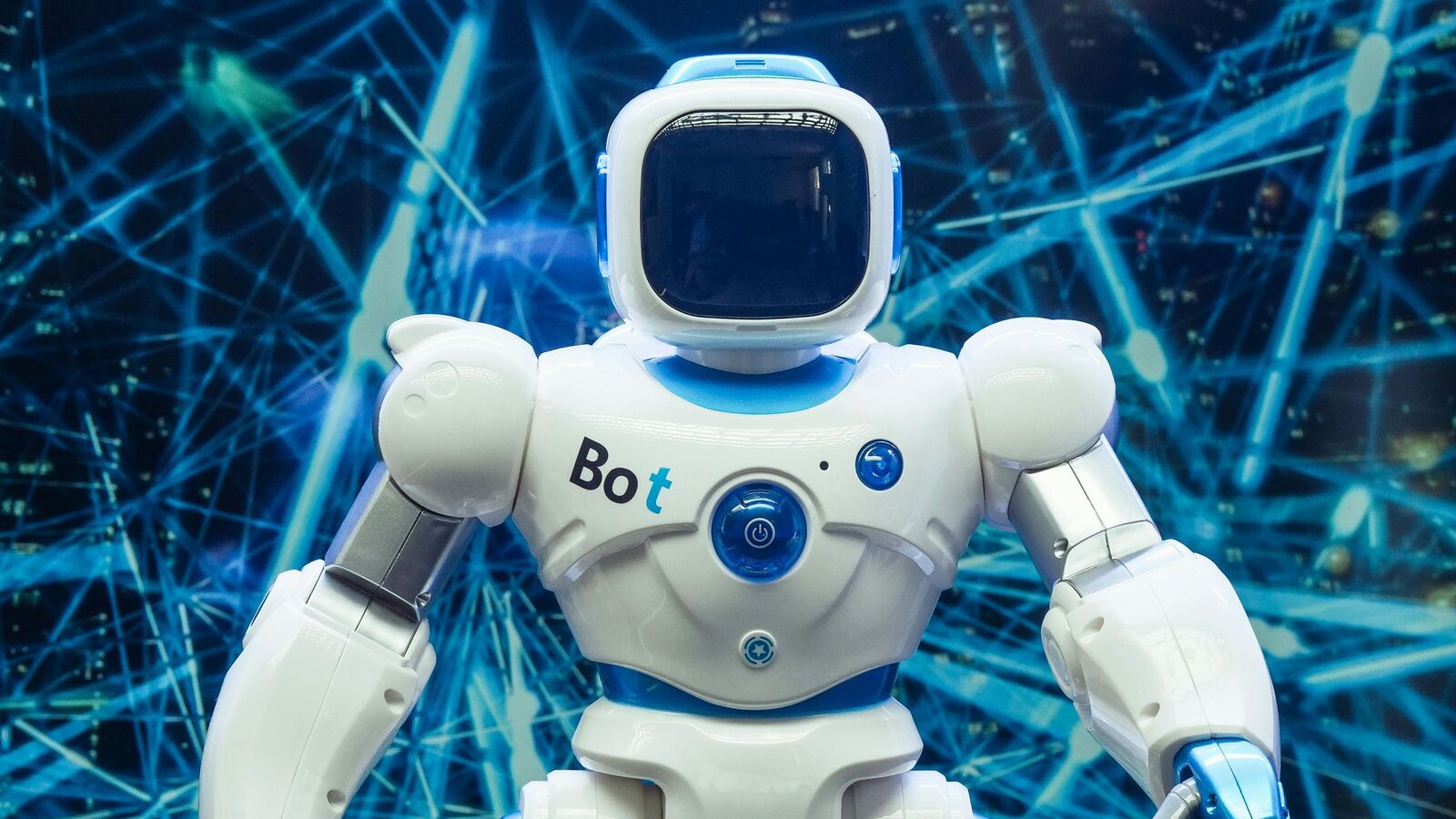 Will AI take the jobs of coders, prompt engineers by 2030? Experts weigh in