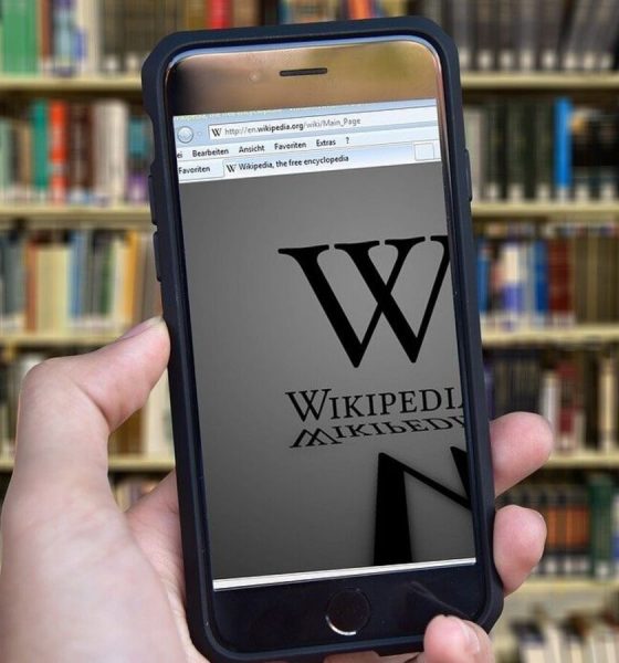 Wikipedia loses 8% of human traffic as generative AI and social platforms change user habits