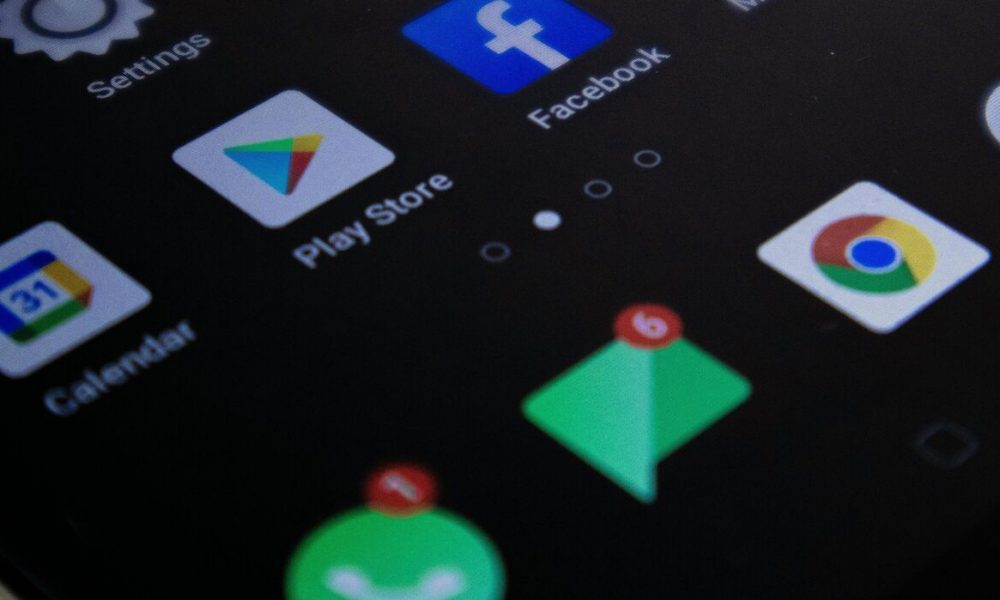 Google is finally bringing an AI feature to Play Store that Apple and Amazon have had for months