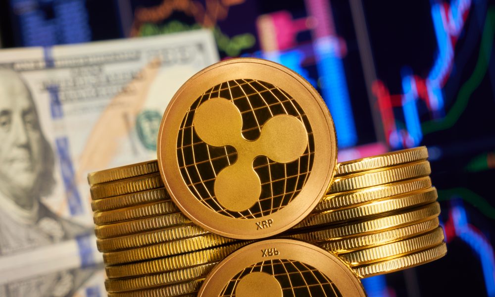 Analyst Says XRP Price On The Verge Of Bearish Breakdown
