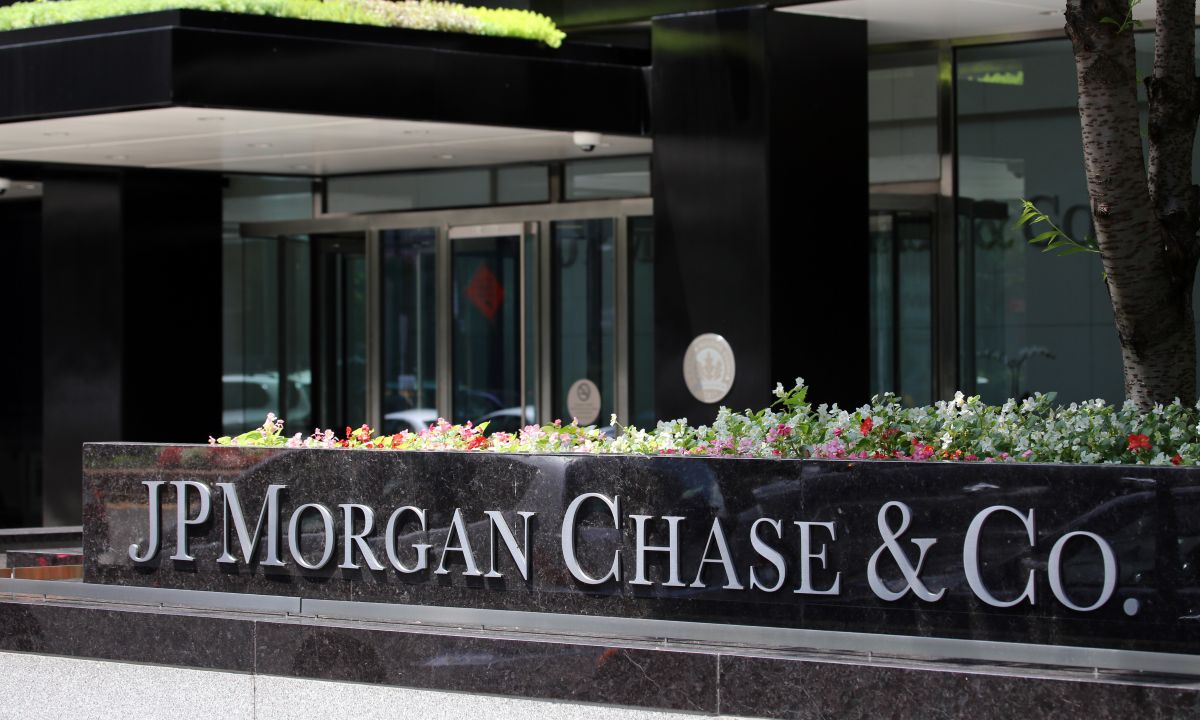 Bezos to Advise Security and Resiliency Initiative