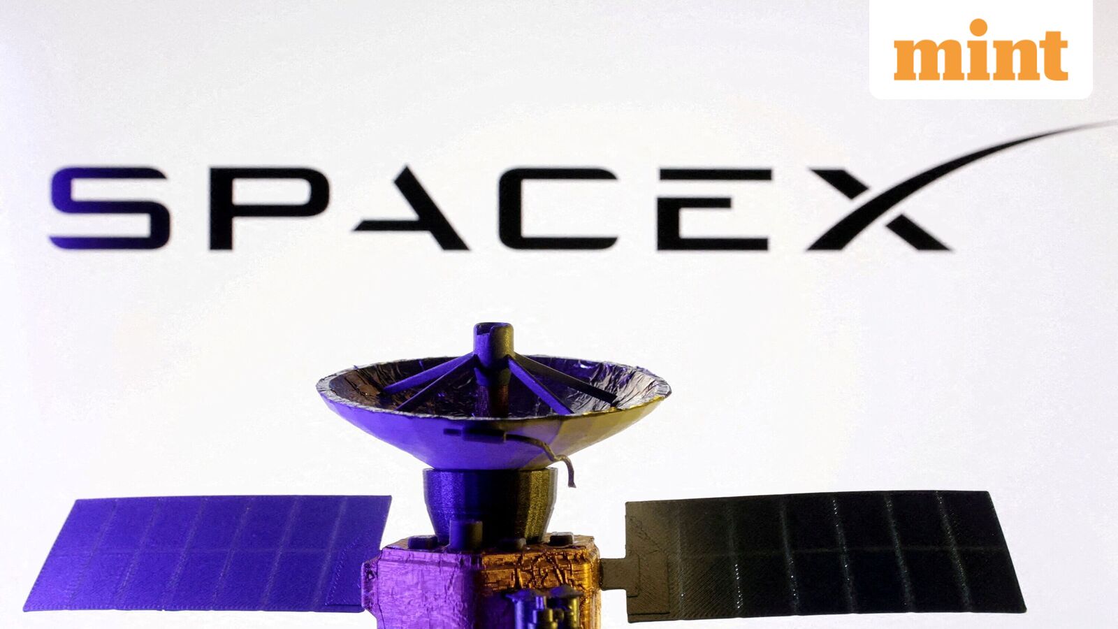 SpaceX has two aces up its sleeve in the battle to put AI data centers in space