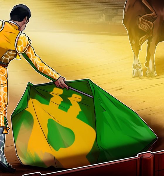 Bitcoin Bulls Fight To Hold $70K, Derivatives Data Signals Weakness