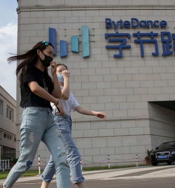 China’s AI giants are handing out cash to lure in users