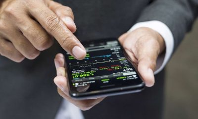 Crypto Regulation Heats Up As Coinbase CEO Supports CLARITY Act