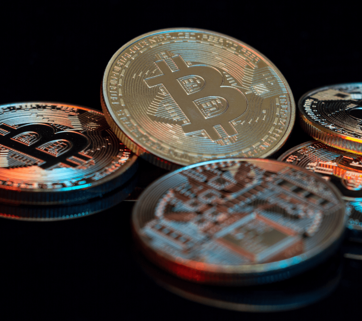 Analyst Predicts Exactly When To Sell Bitcoin For The Most Return