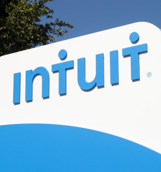 Intuit to Cut 17% of Workforce in Shift Toward AI