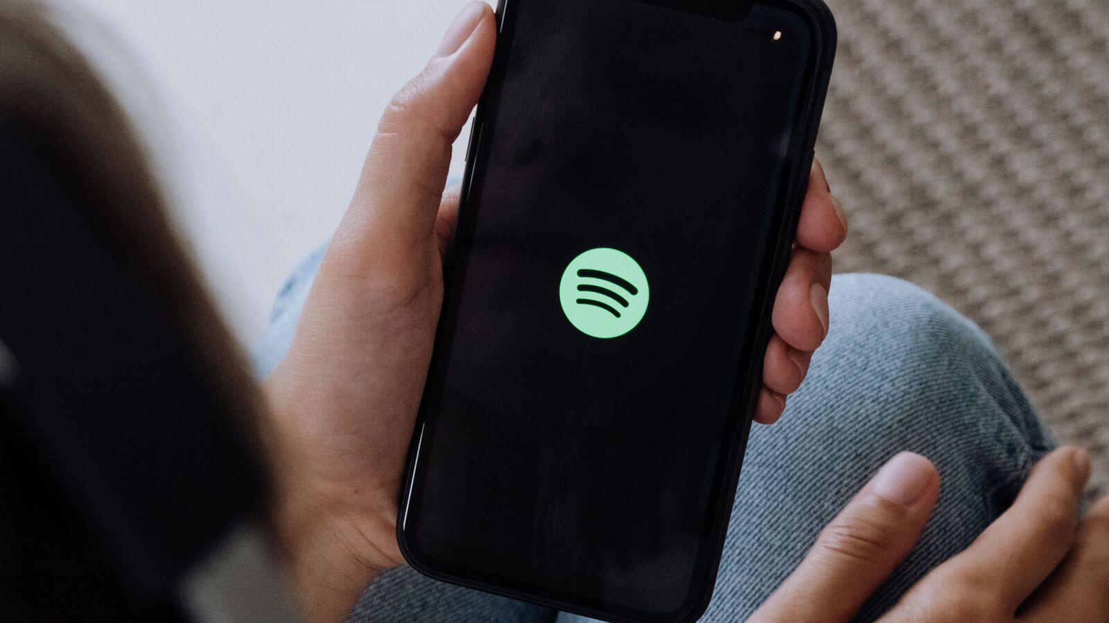 Spotify down? Over 4,500 users report music streaming platform outage in US